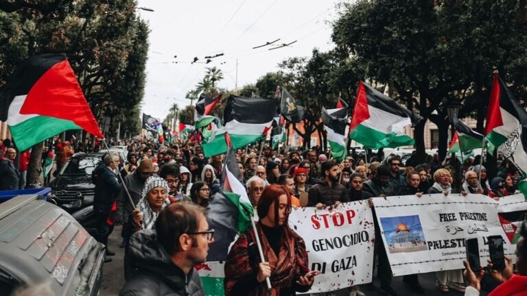 Tens of thousands in Italy protest against government ties with Israel during nationwide strike