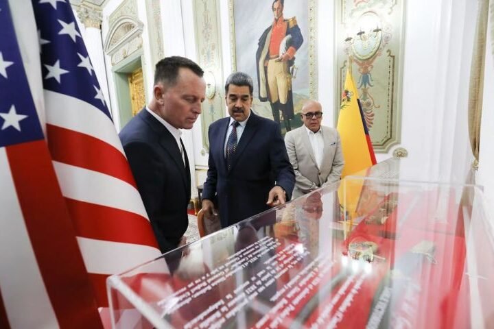 Trump halts diplomatic communications with Maduro as tensions escalate over Venezuela crisis