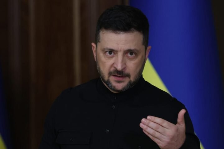 Zelenskyy calls for sustained international pressure on Russia amid strikes on Ukrainian energy infrastructure